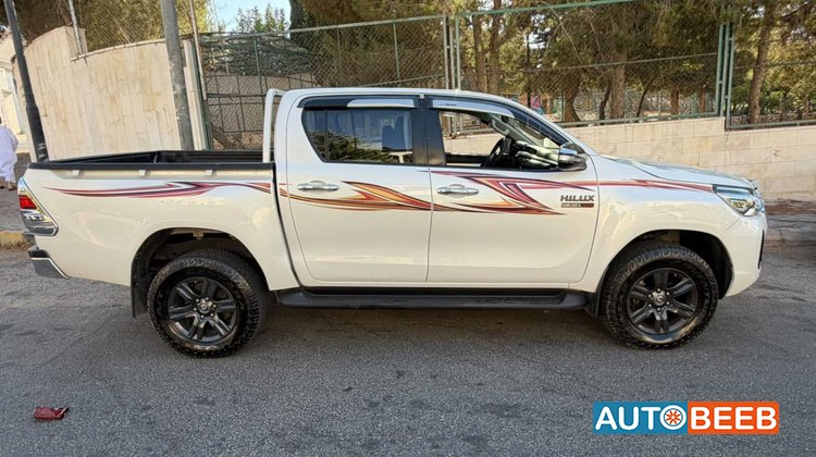 Toyota Hilux 2023