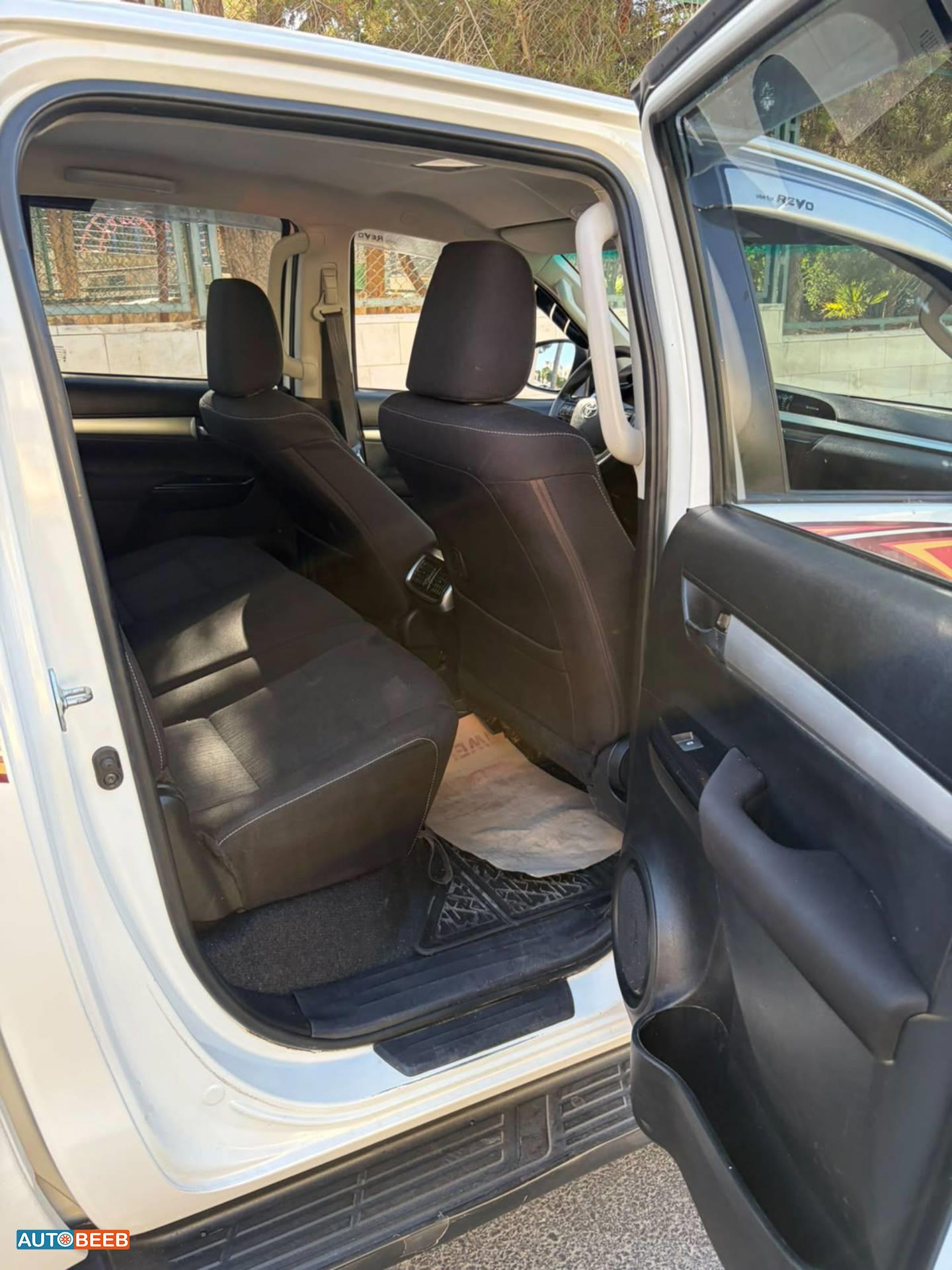 Toyota Hilux 2023