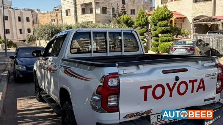 Toyota Hilux 2023