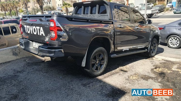 Toyota Hilux 2023