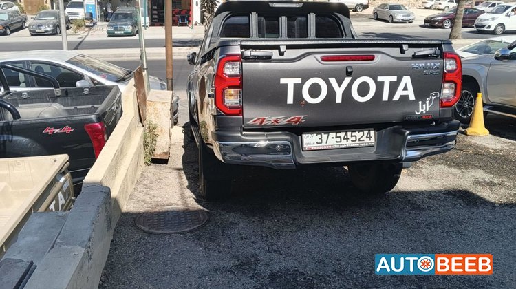Toyota Hilux 2023
