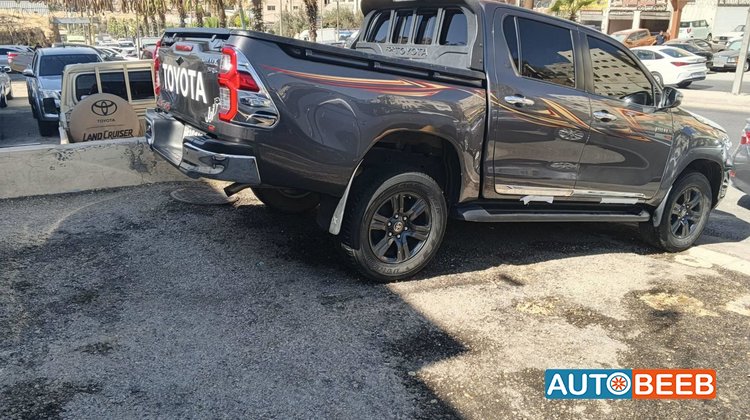 Toyota Hilux 2023