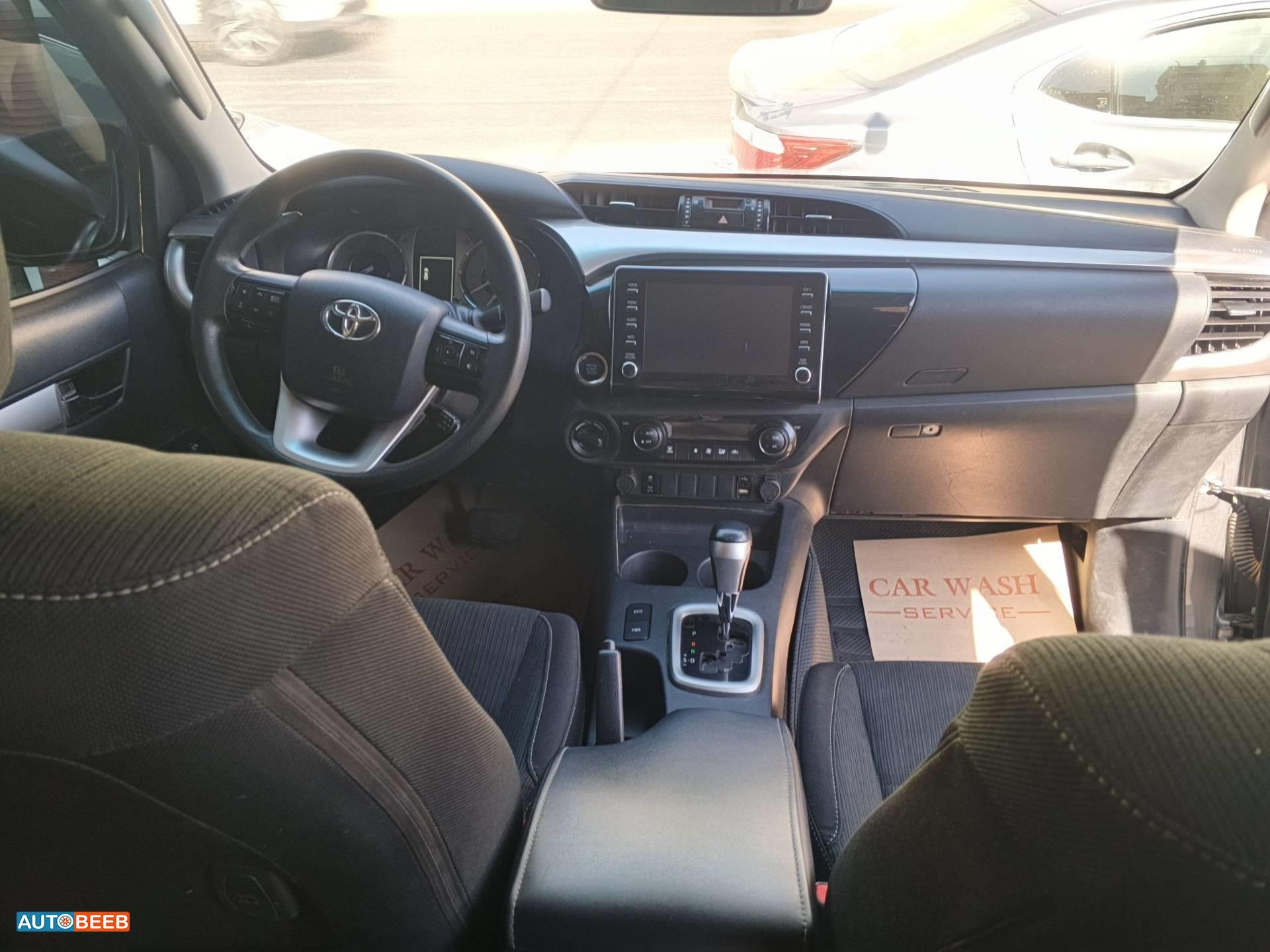 Toyota Hilux 2023