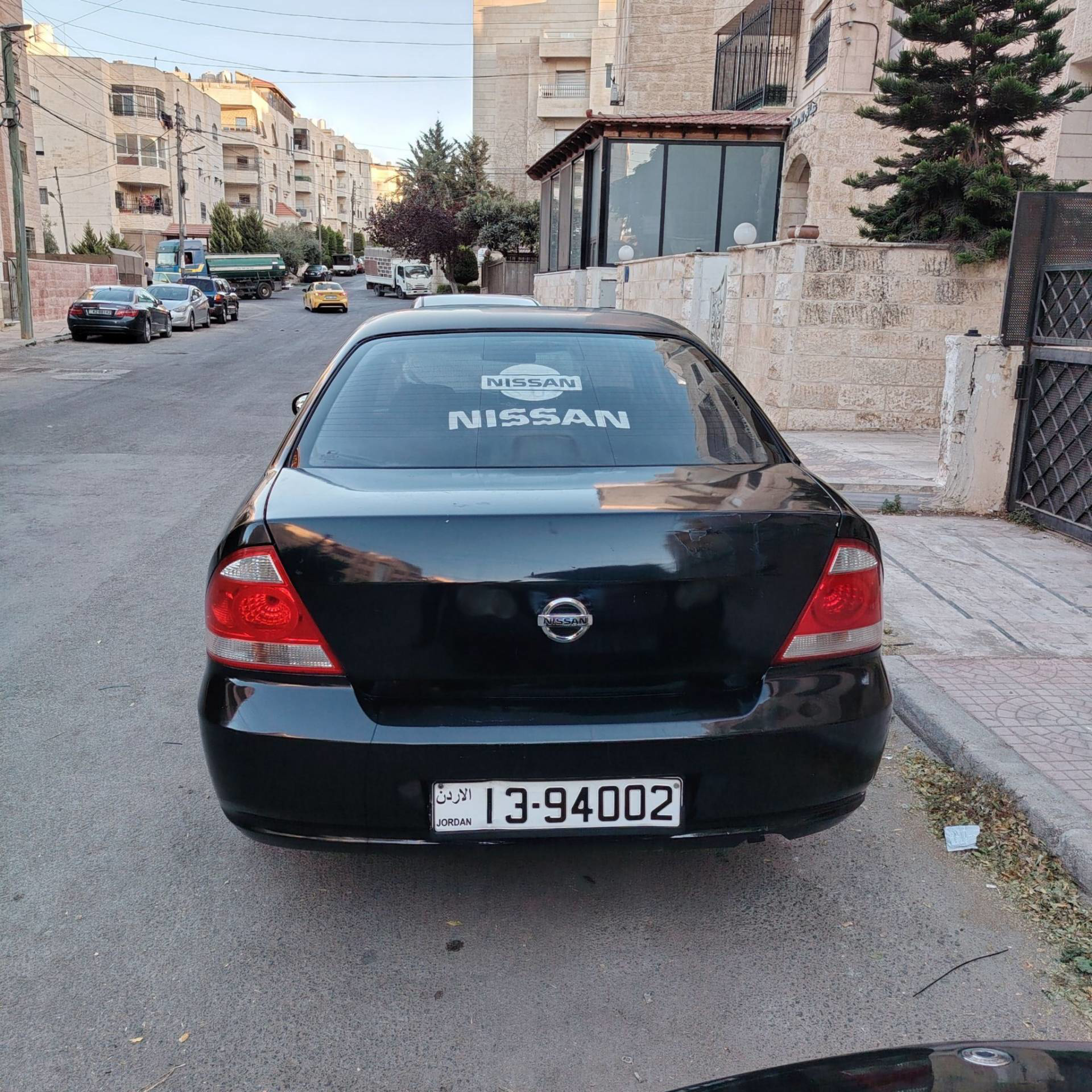 نيسان صني 2011