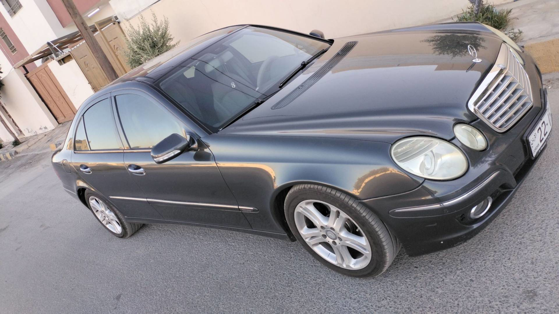 مرسيدس بنز E200 2008