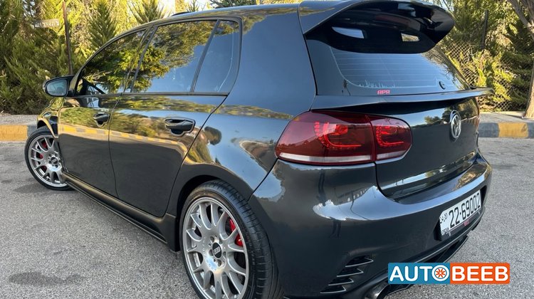 فولكس فاجن جولف GTI 2012