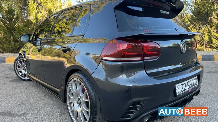 فولكس فاجن جولف GTI 2012