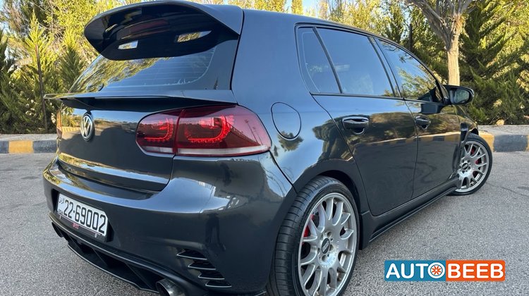 فولكس فاجن جولف GTI 2012