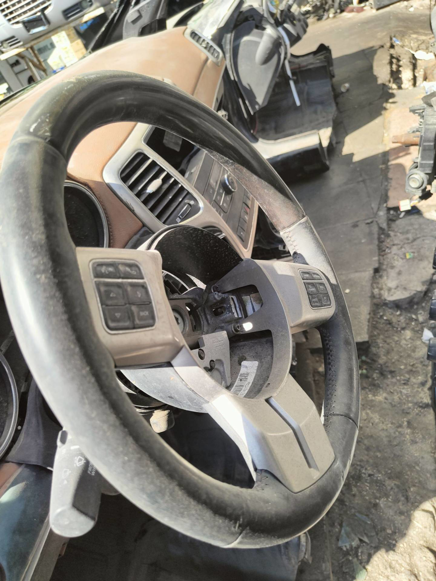 Cabin Steering Wheel Jeep Grand Cherokee