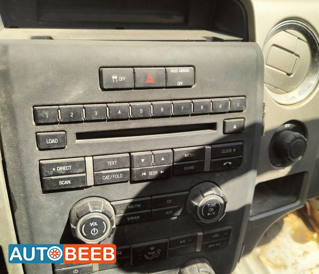 Cabin Dashboard Ford F-150