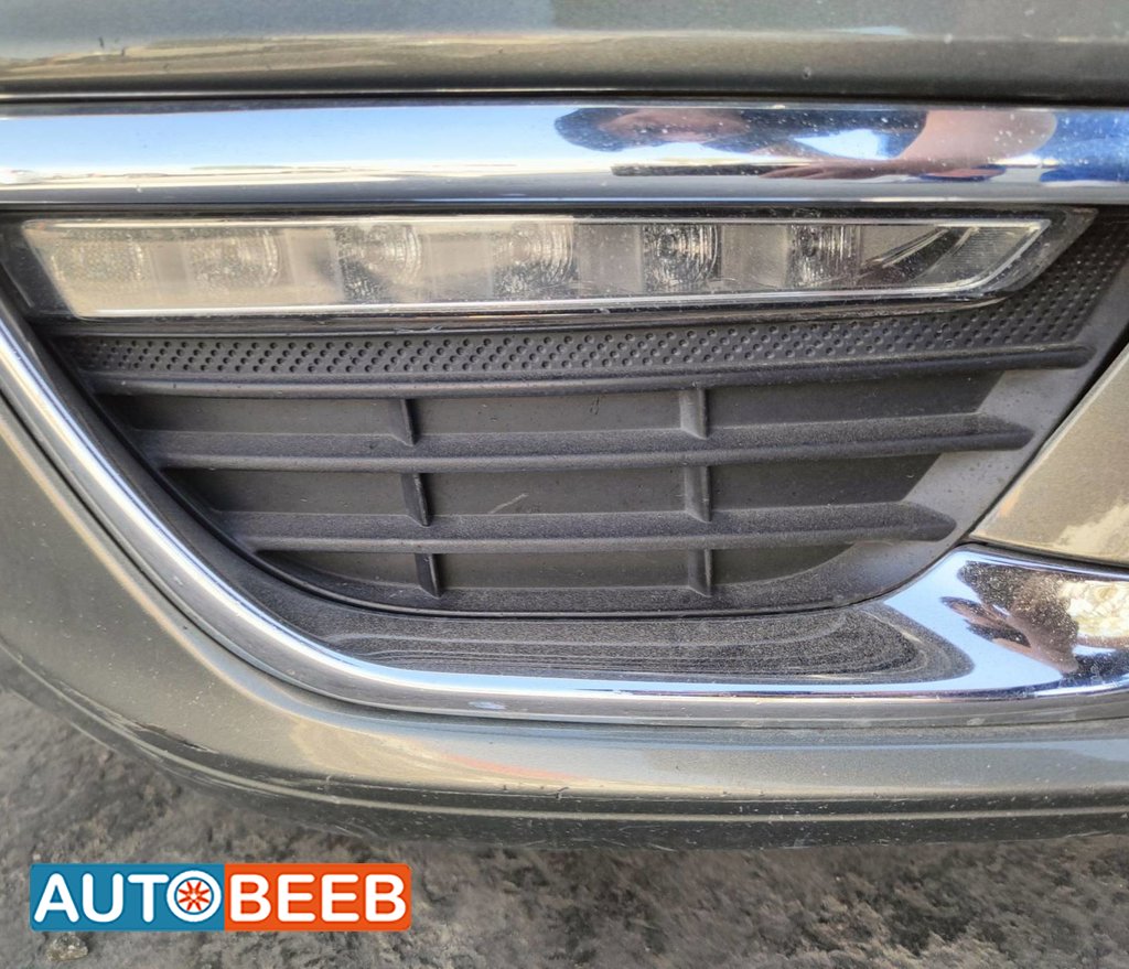 Lights Spotlight Lincoln MKZ