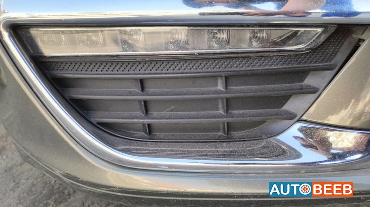Lights Spotlight Lincoln MKZ