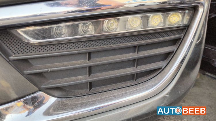 Lights Spotlight Lincoln MKZ