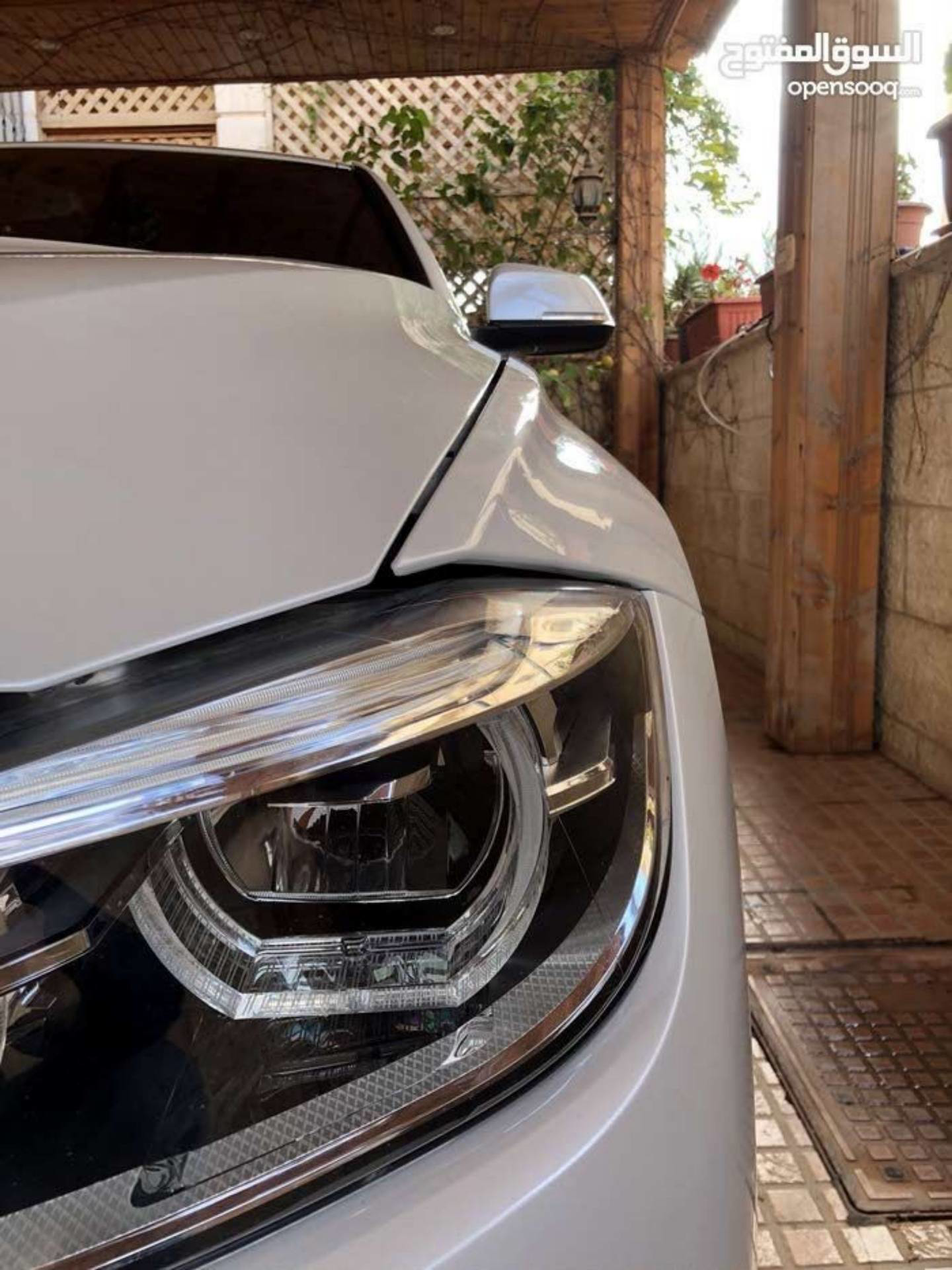 بي ام دبليو 330e 2016