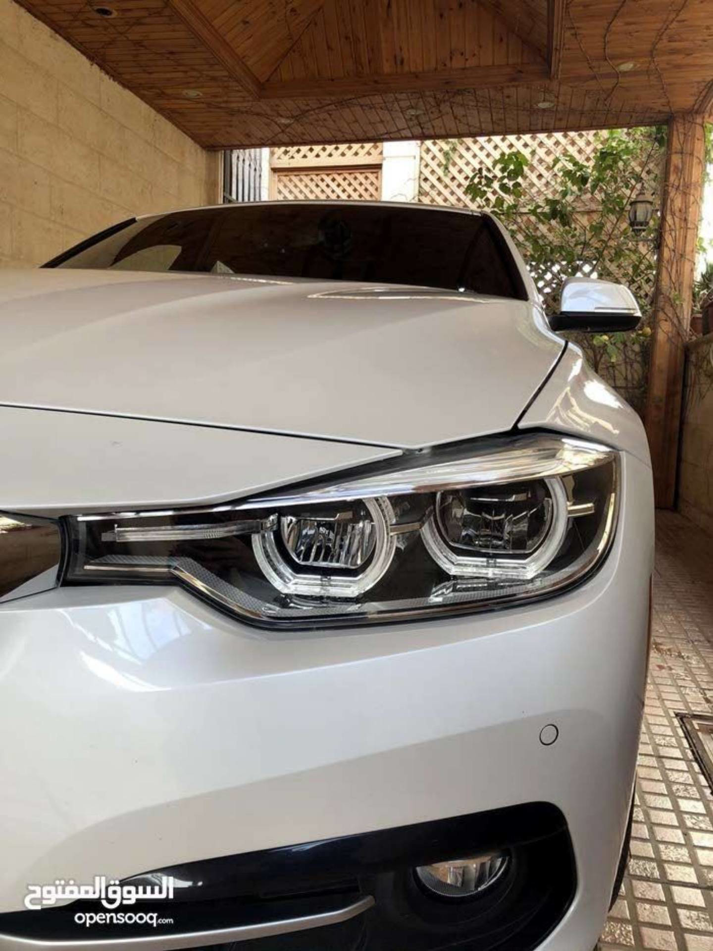 بي ام دبليو 330e 2016