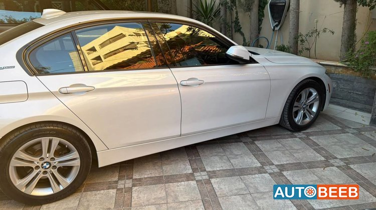 بي ام دبليو 330e 2016