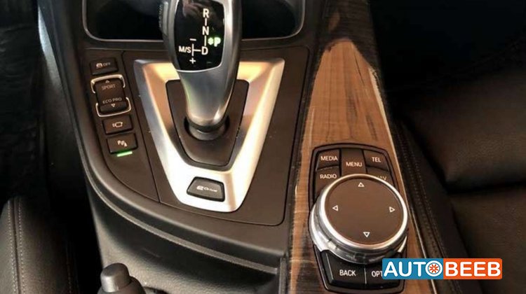 بي ام دبليو 330e 2016