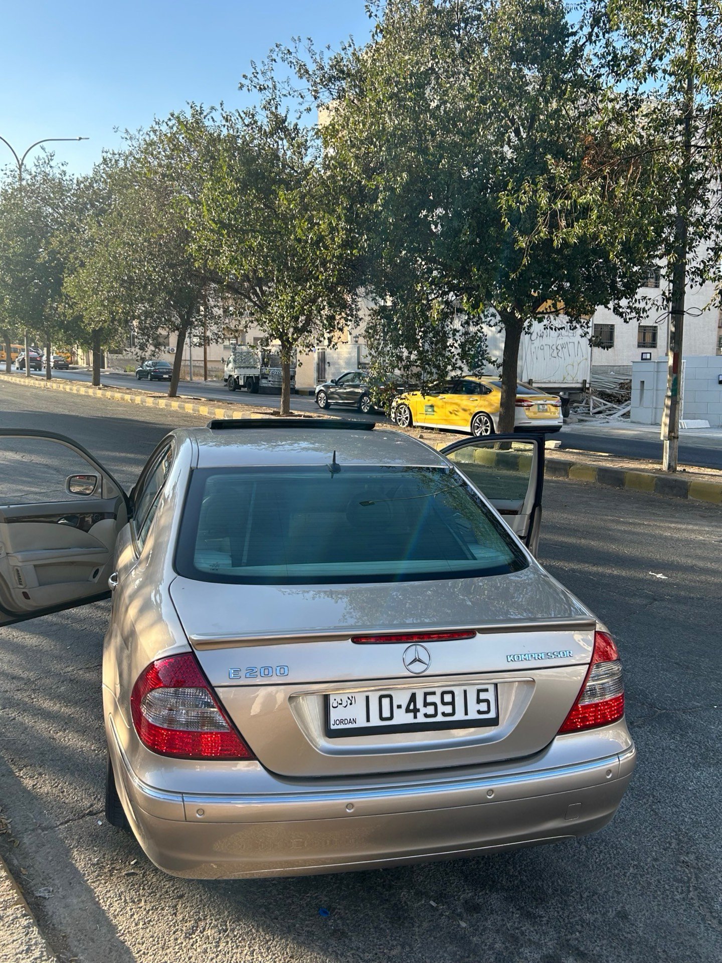 Mercedes Benz E200 2003