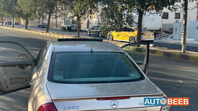 Mercedes Benz E200 2003