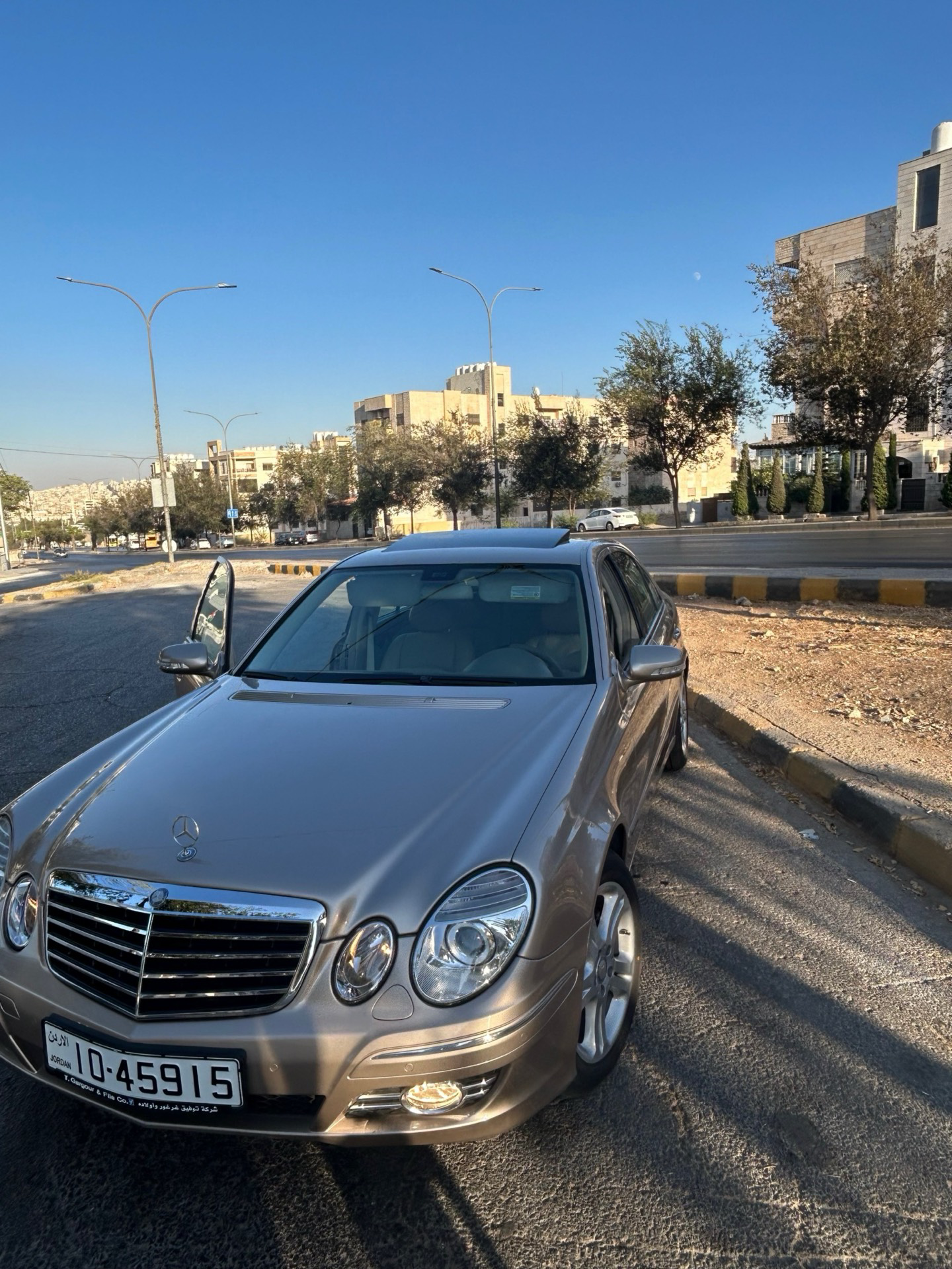Mercedes Benz E200 2003