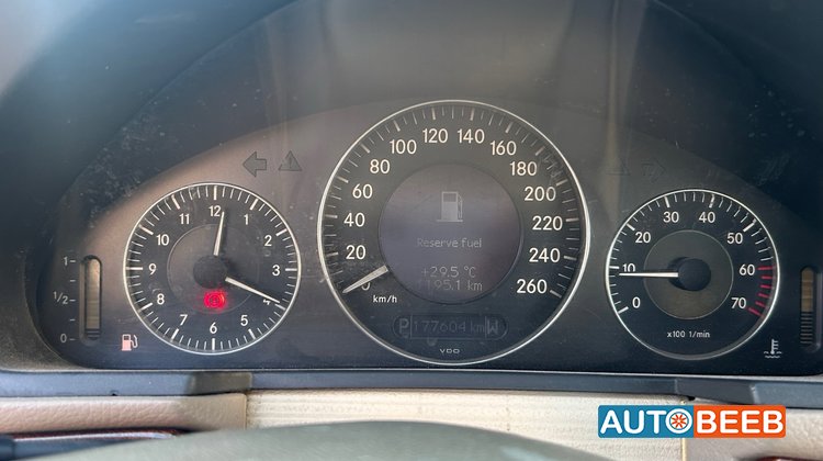 Mercedes Benz E200 2003