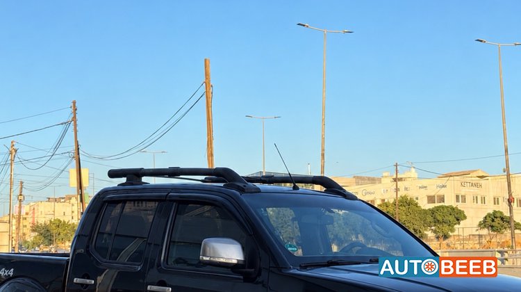 نيسان نافارا 2012