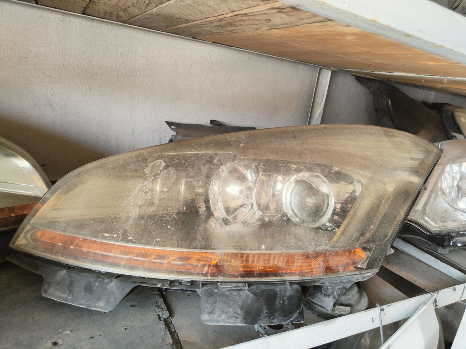 Lights Front light Citroen C4