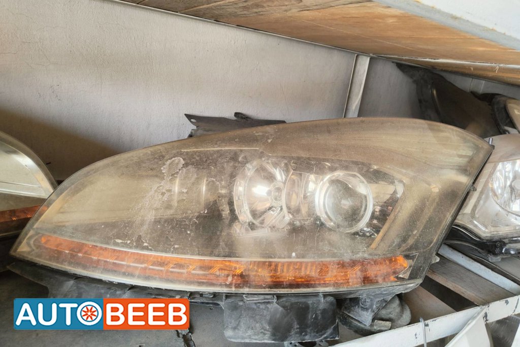 Lights Front light Citroen C4