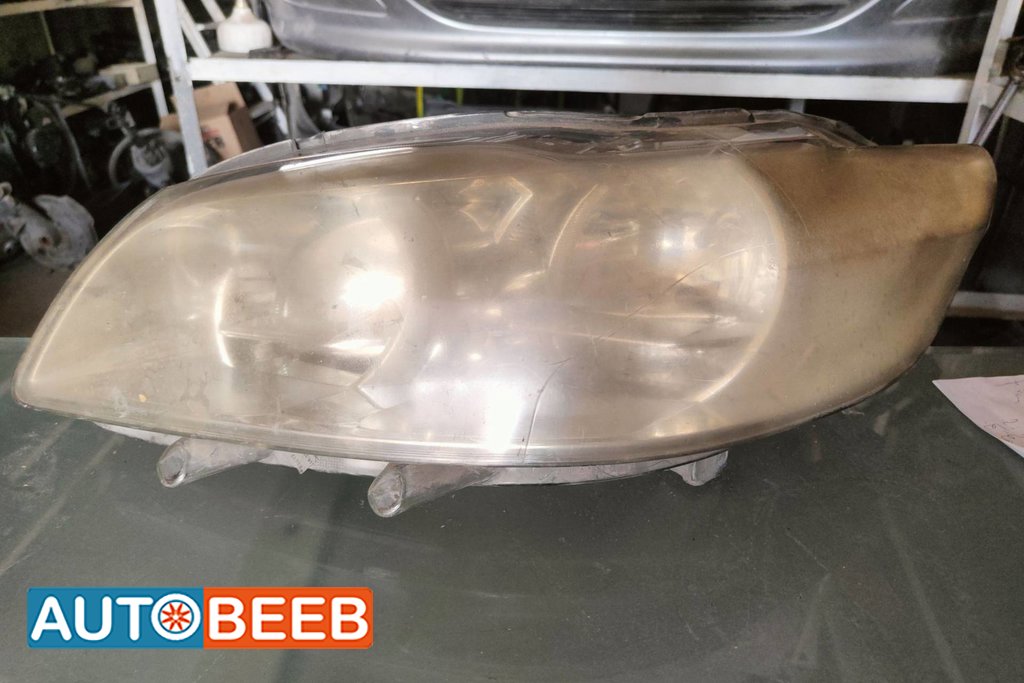 Lights Front light Peugeot 301