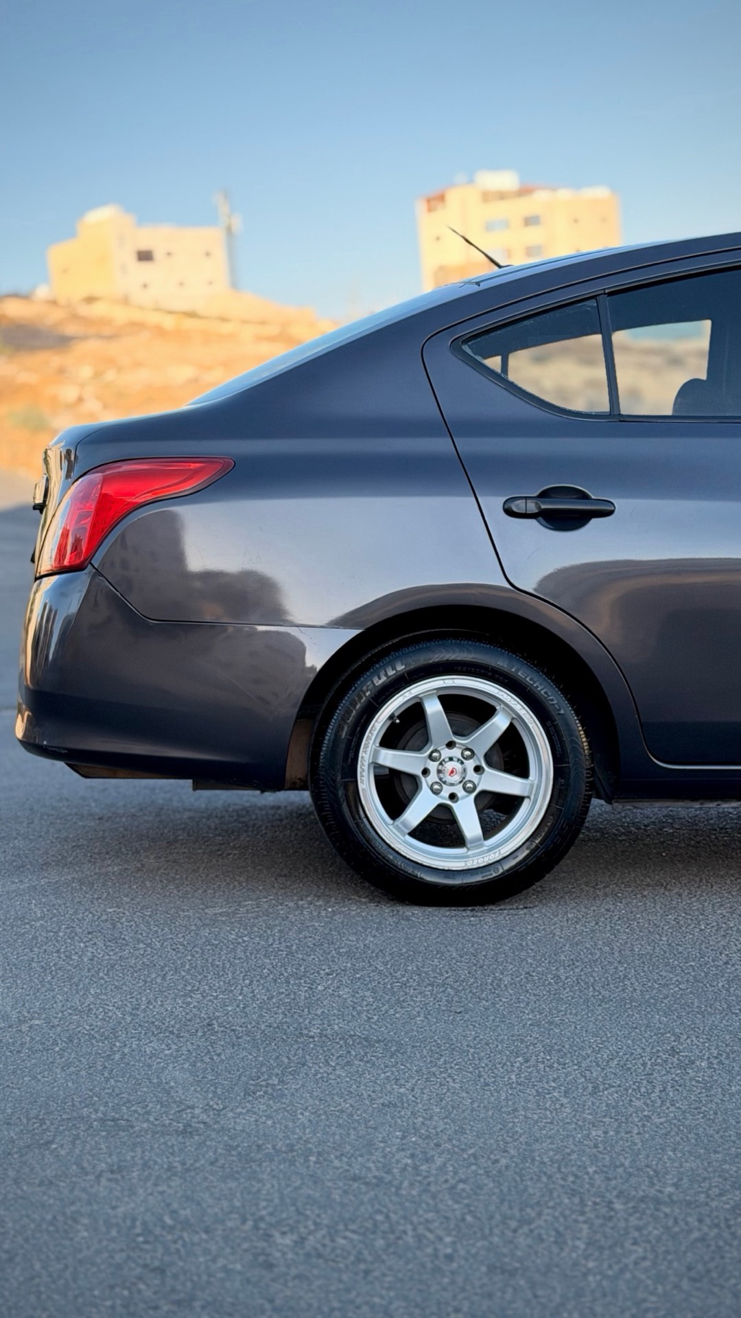 Nissan Sunny 2019