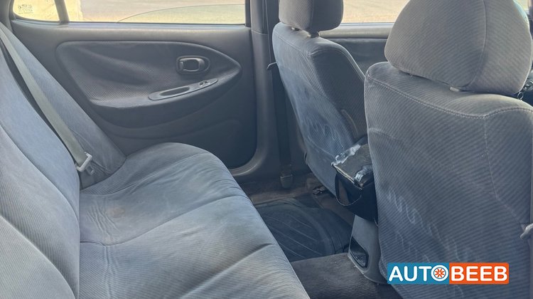Hyundai Avante 1999