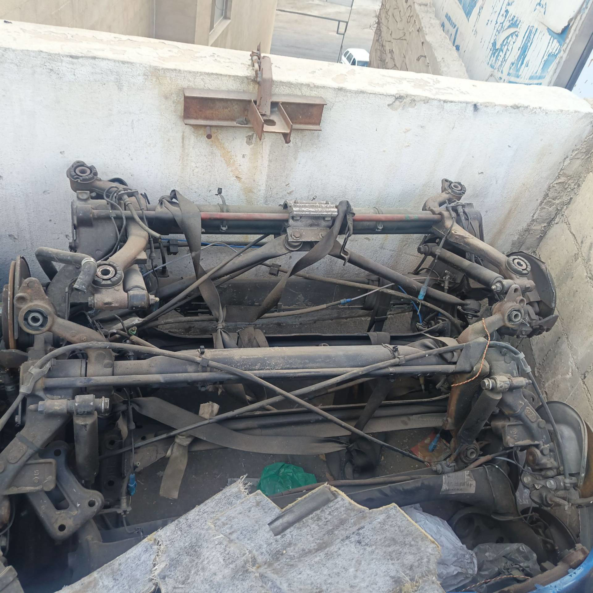 دنجل خلفي 206 كامل