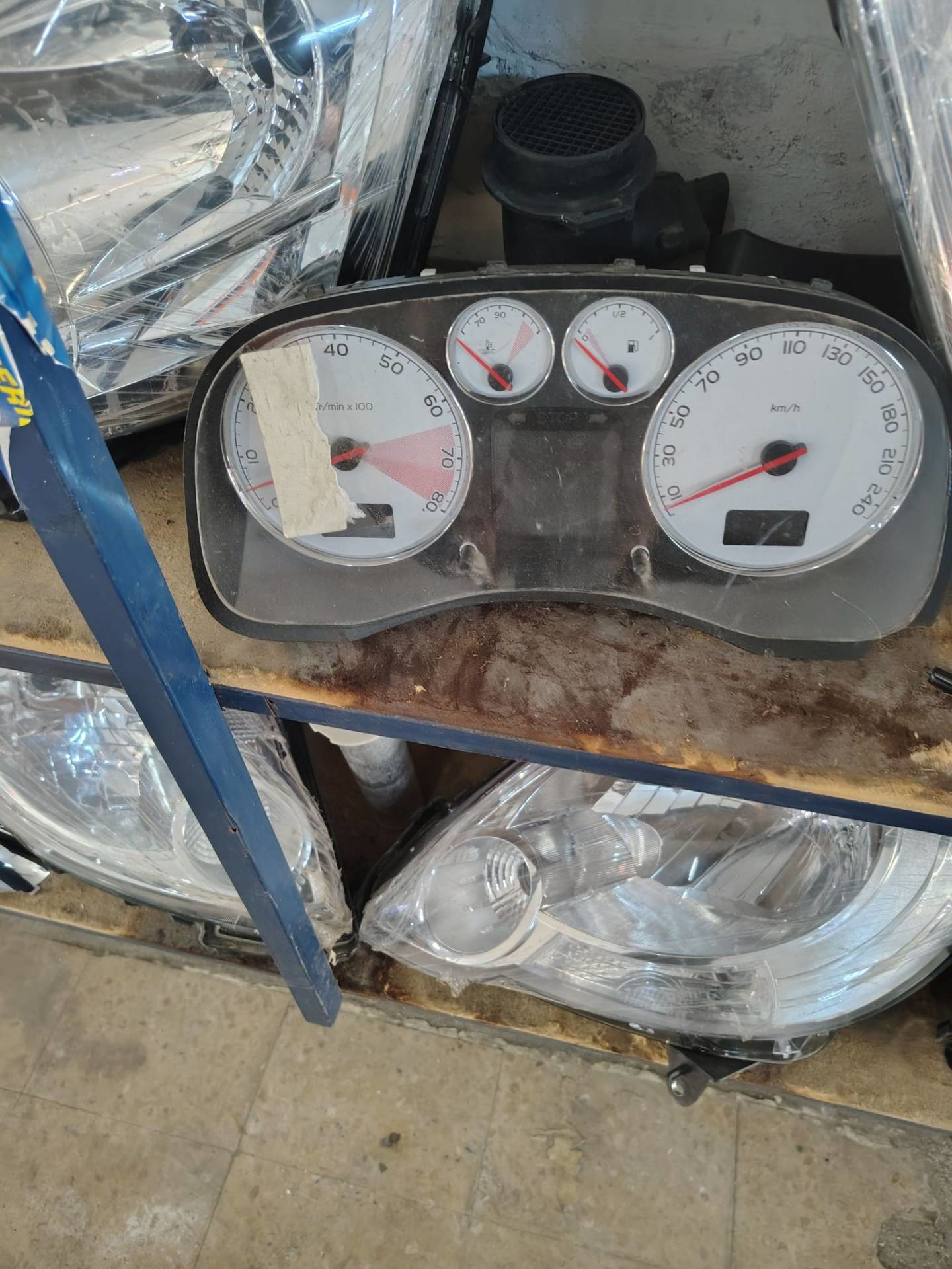 Cabin Gauges and meters Peugeot 307