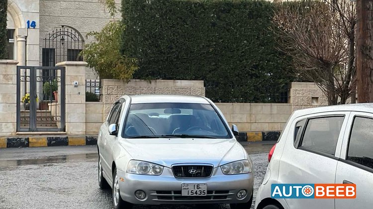 هيونداي افانتي 2002