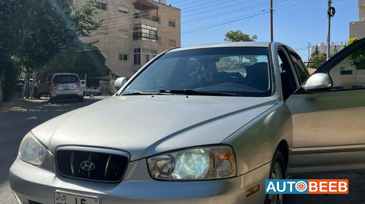 هيونداي افانتي 2002