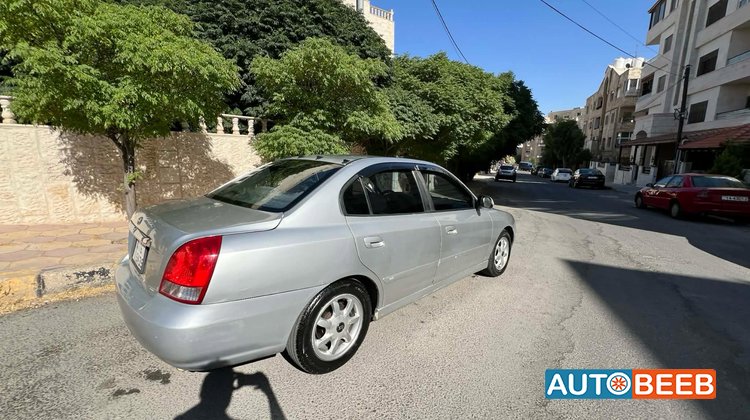 هيونداي افانتي 2002