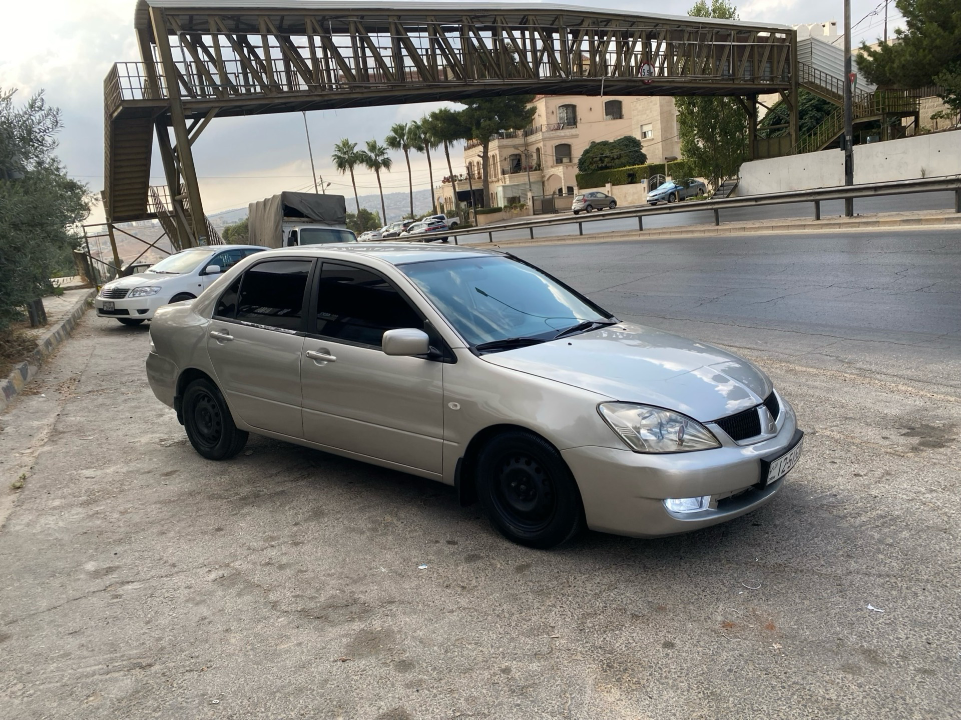 ميتسوبيشي لانسر 2005