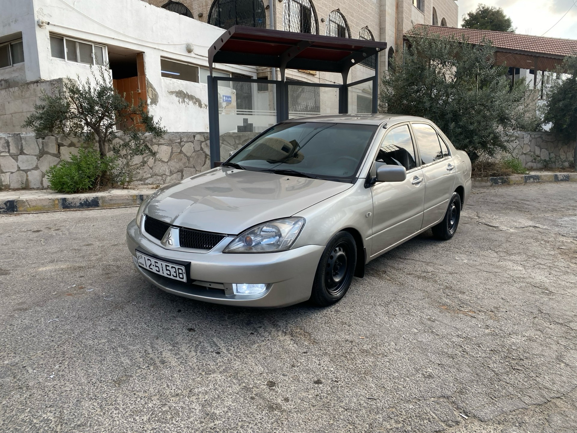 ميتسوبيشي لانسر 2005