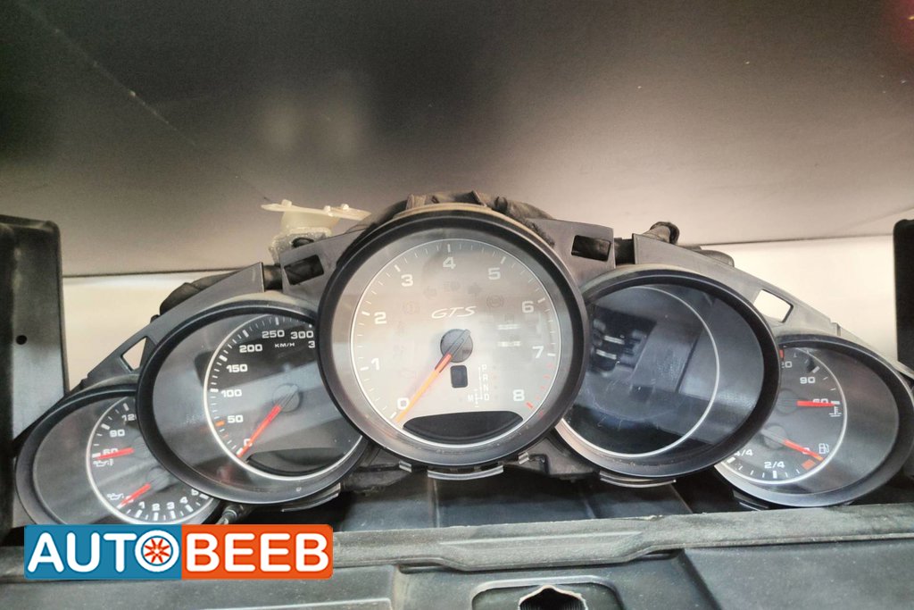 Cabin Dashboard Porsche Cayenne