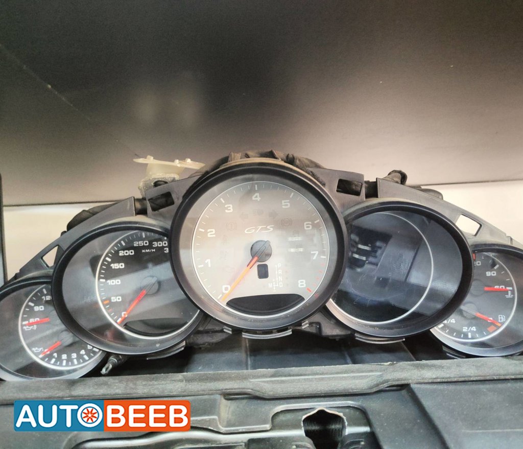 Cabin Dashboard Porsche Cayenne