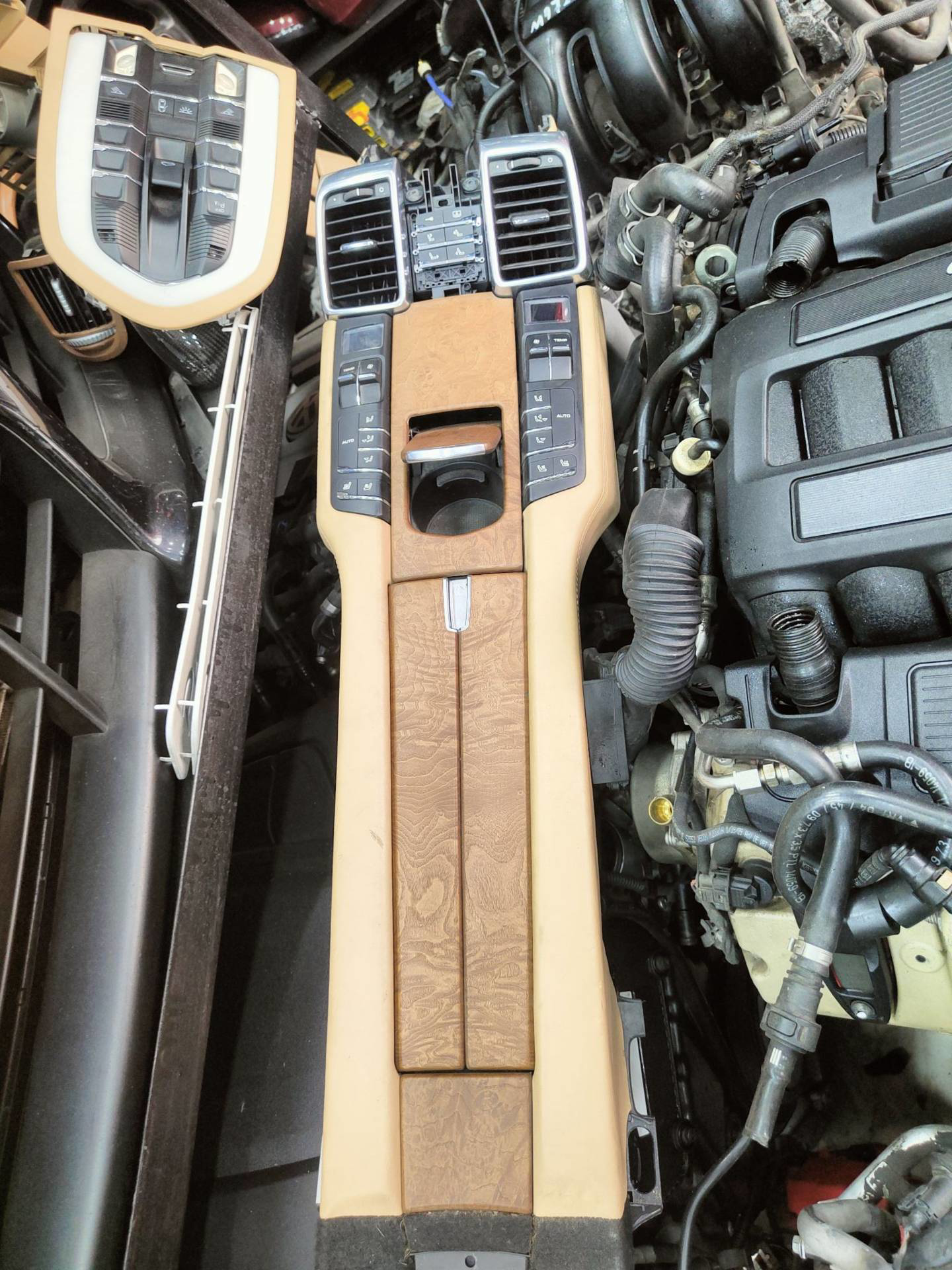 Cabin Dashboard Porsche Panamera
