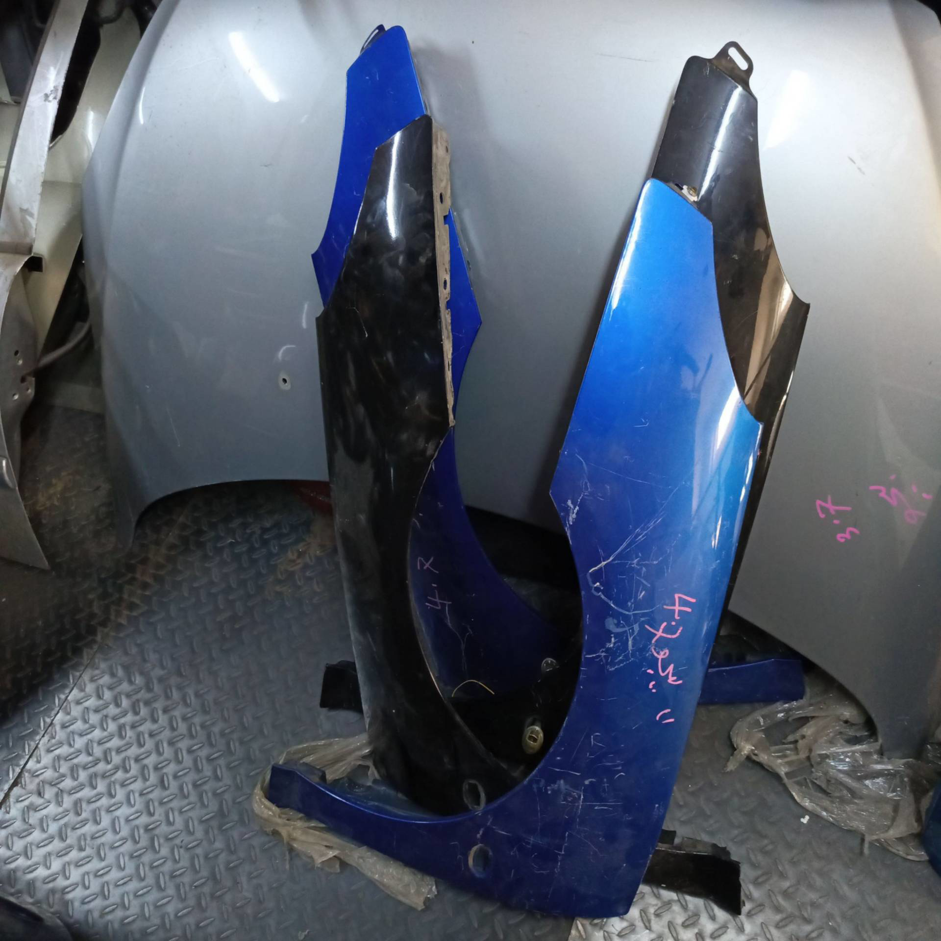 Body Fenders Peugeot 407