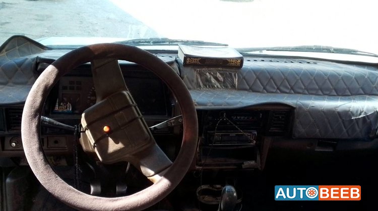 ميتسوبيشي L200 1992