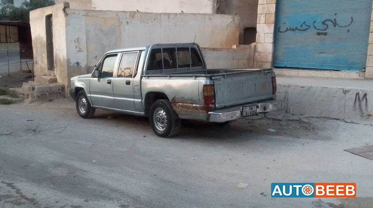 ميتسوبيشي L200 1992