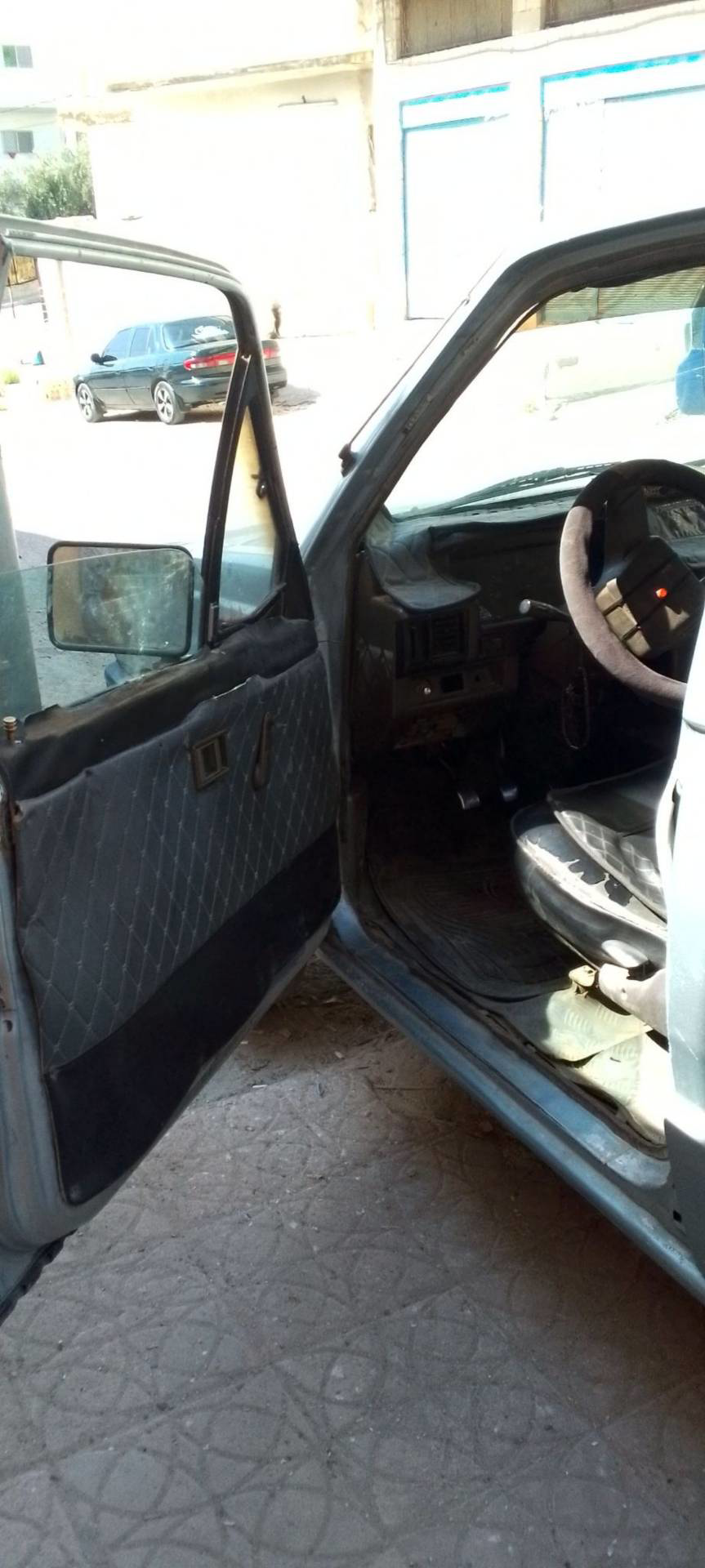 ميتسوبيشي L200 1992