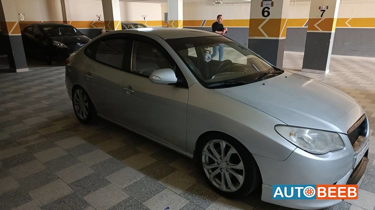 Hyundai Avante 2010