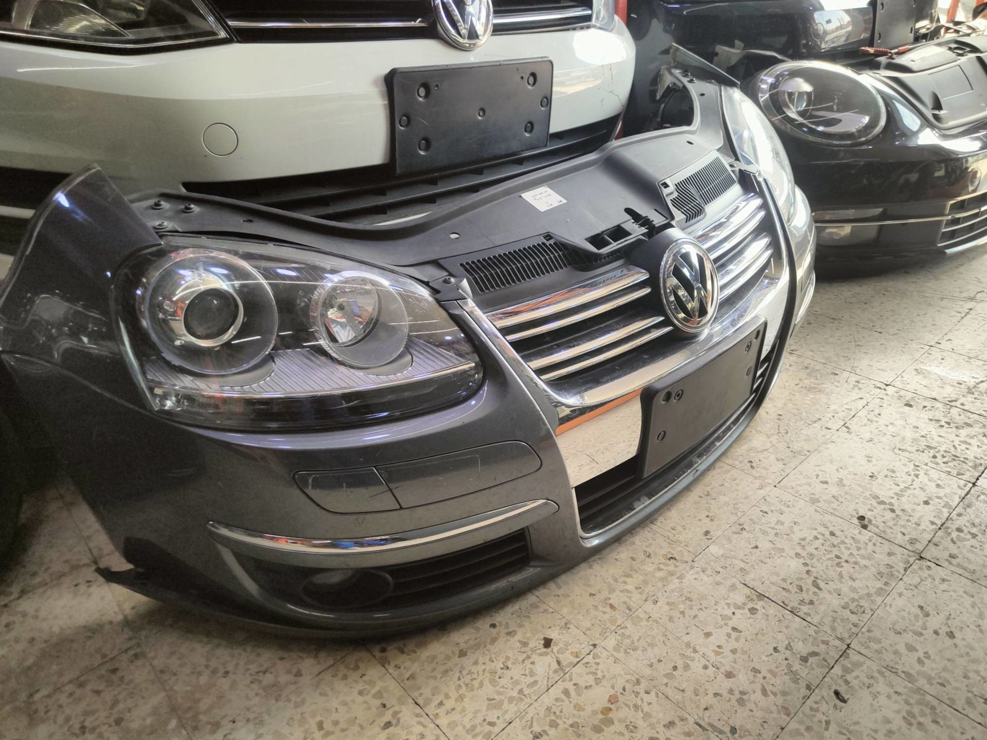 Body Bumper Volkswagen Jetta