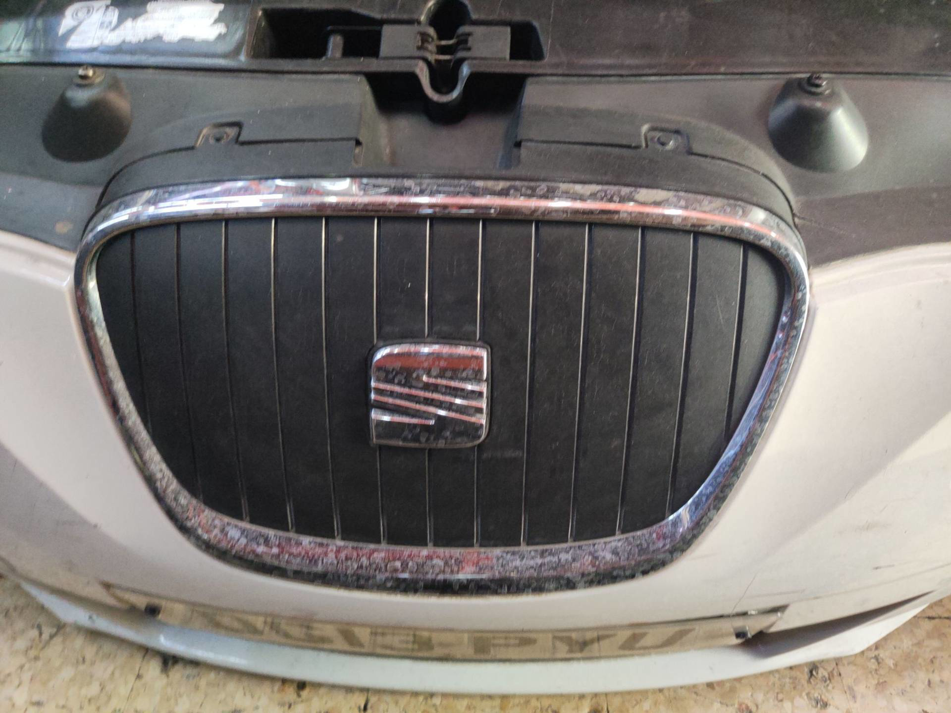 Body Grilles Seat Leon