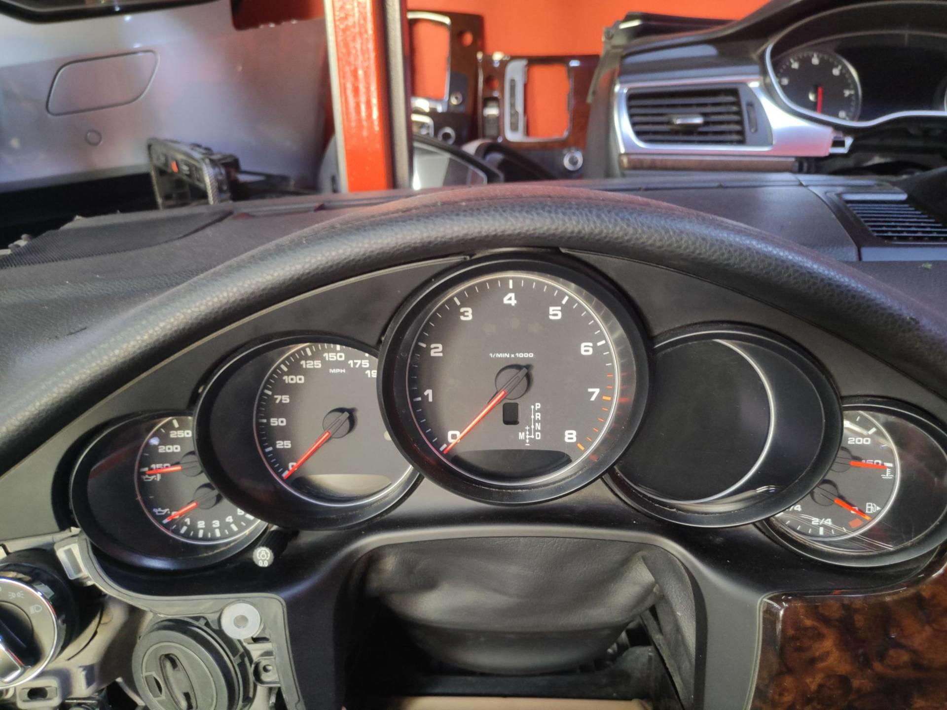 Cabin Dashboard Porsche Panamera