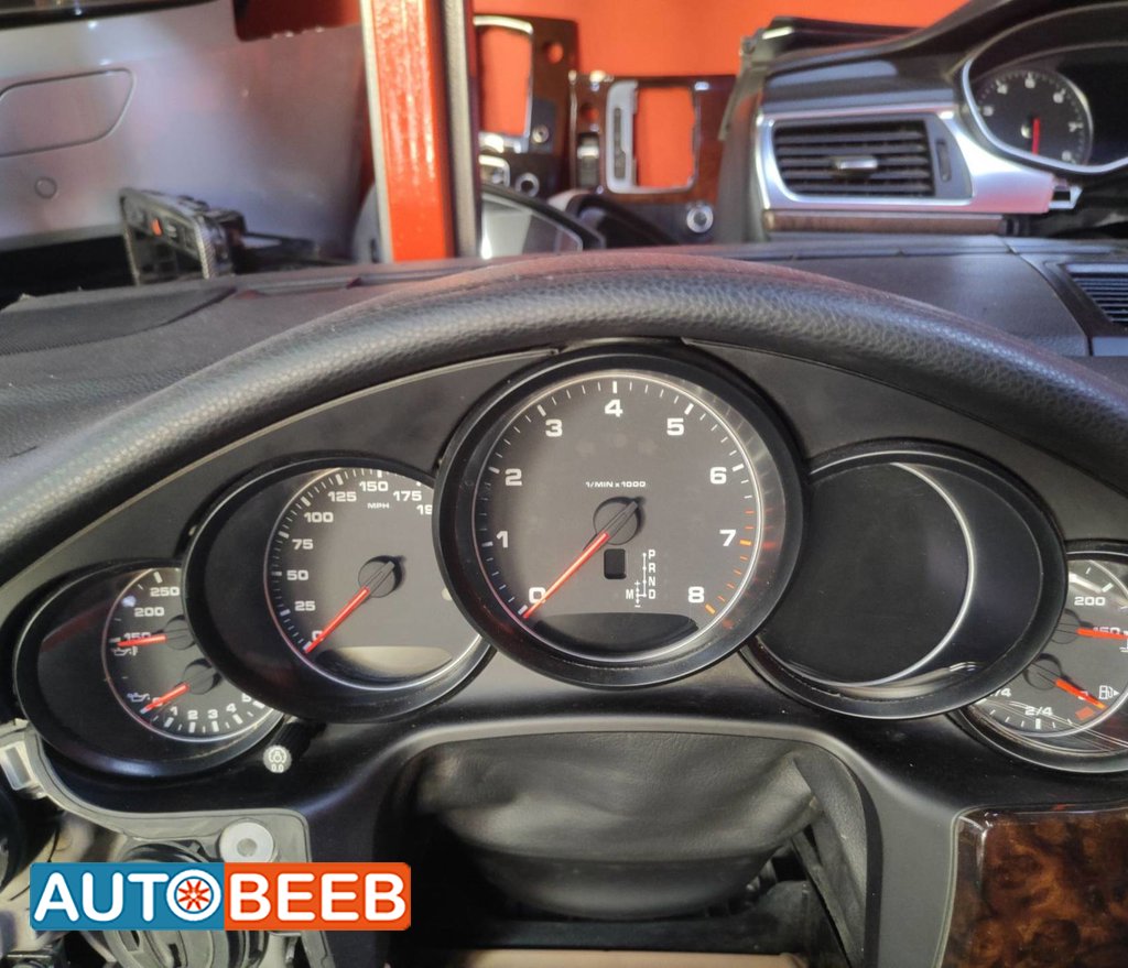 Cabin Dashboard Porsche Panamera